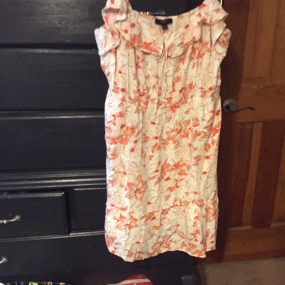 J. Crew, sizes XL, multi color peach and cream